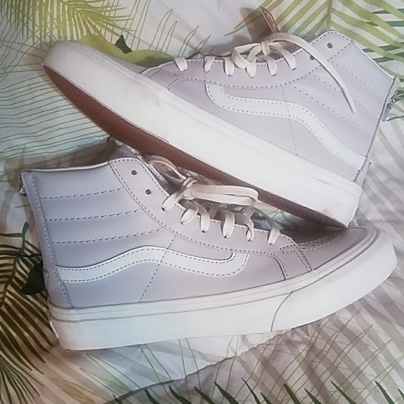Vans Shoes - SOLDeather Vans slim classics